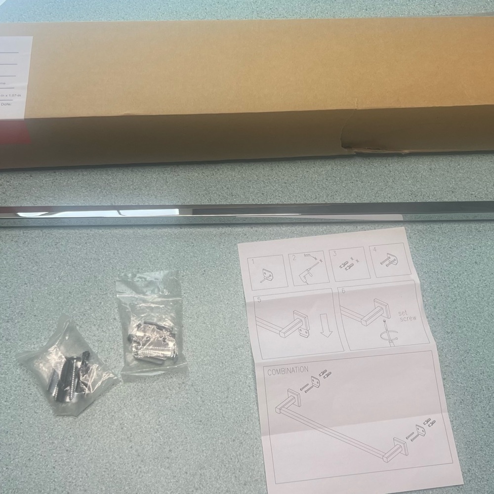 KOVA POLISHED CHROME TOWEL BAR